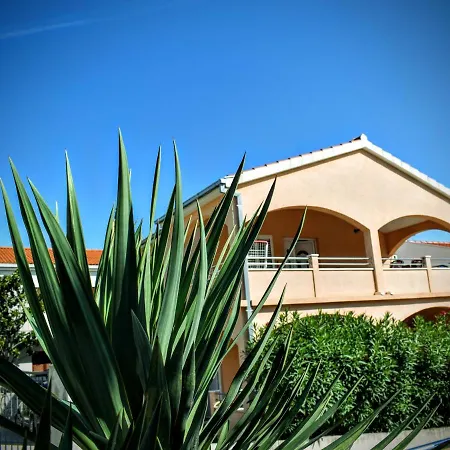 Spicko Apartment *